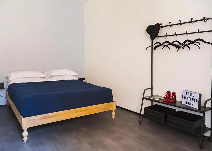 Apartment Trasteverehome - Charming Santa Cecilia Balcony Rom